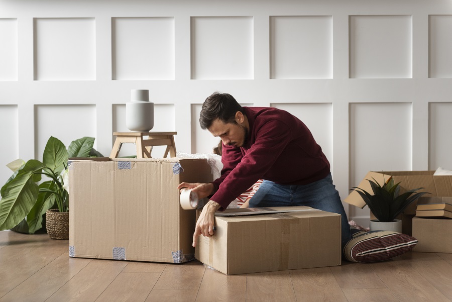 Apartment movers in Uptown New Westminster neighborhood